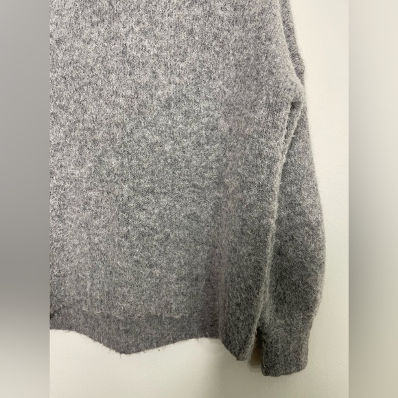 J. Crew Fuzzy Balloon Sleeve Turtleneck Gray Merino Wool Alpaca Sweater sz S - Picture 4 of 8